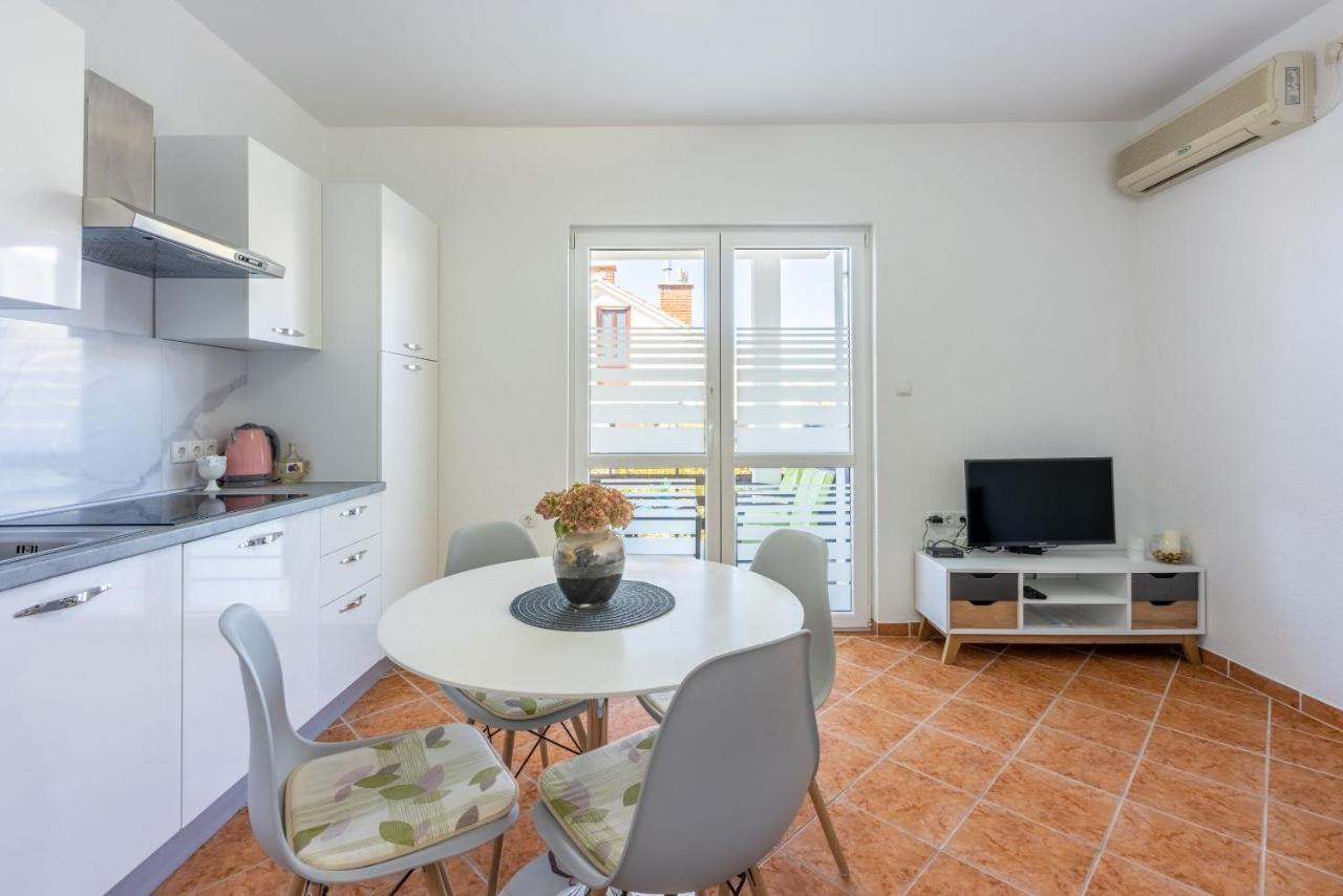 Apartments Pera Селце Екстер'єр фото