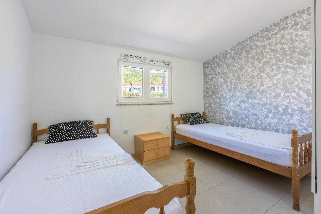 Apartments Pera Селце Екстер'єр фото