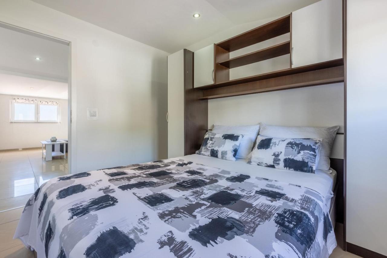 Apartments Pera Селце Екстер'єр фото